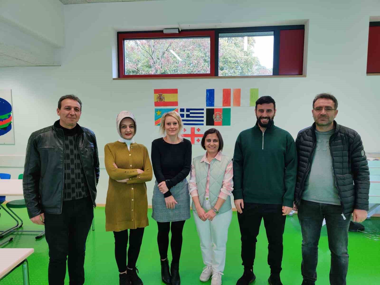 Erzincandaki Öğretmenlerin Avrupa Yolculuğu