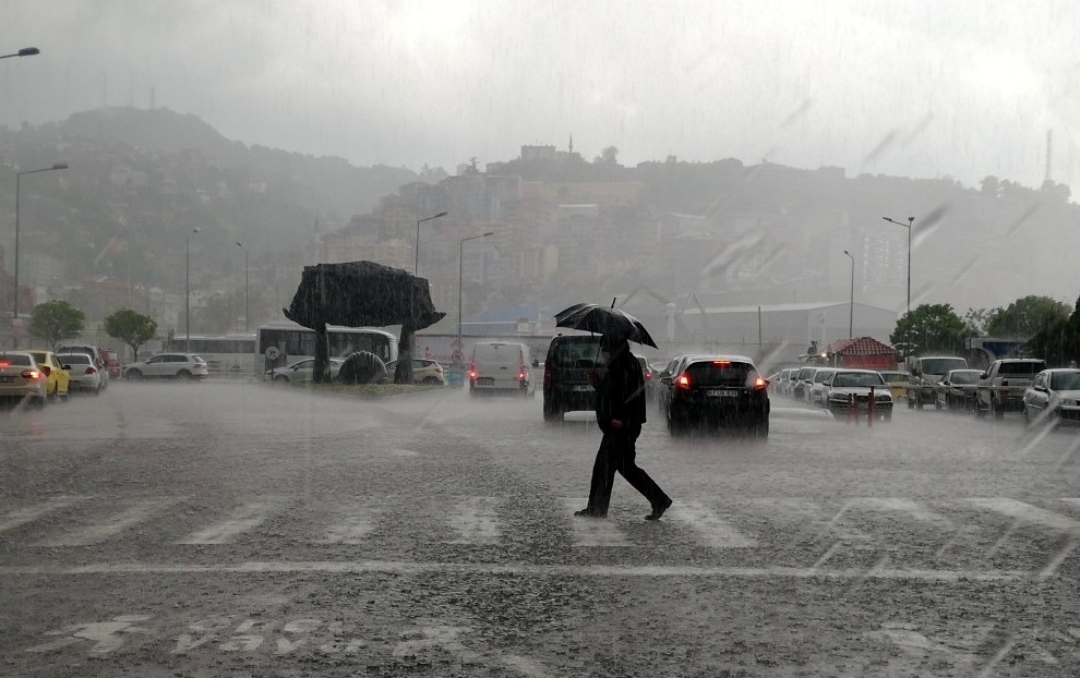 Doğu Anadoluda 3 İlde Sağanak Yağış Bekleniliyor