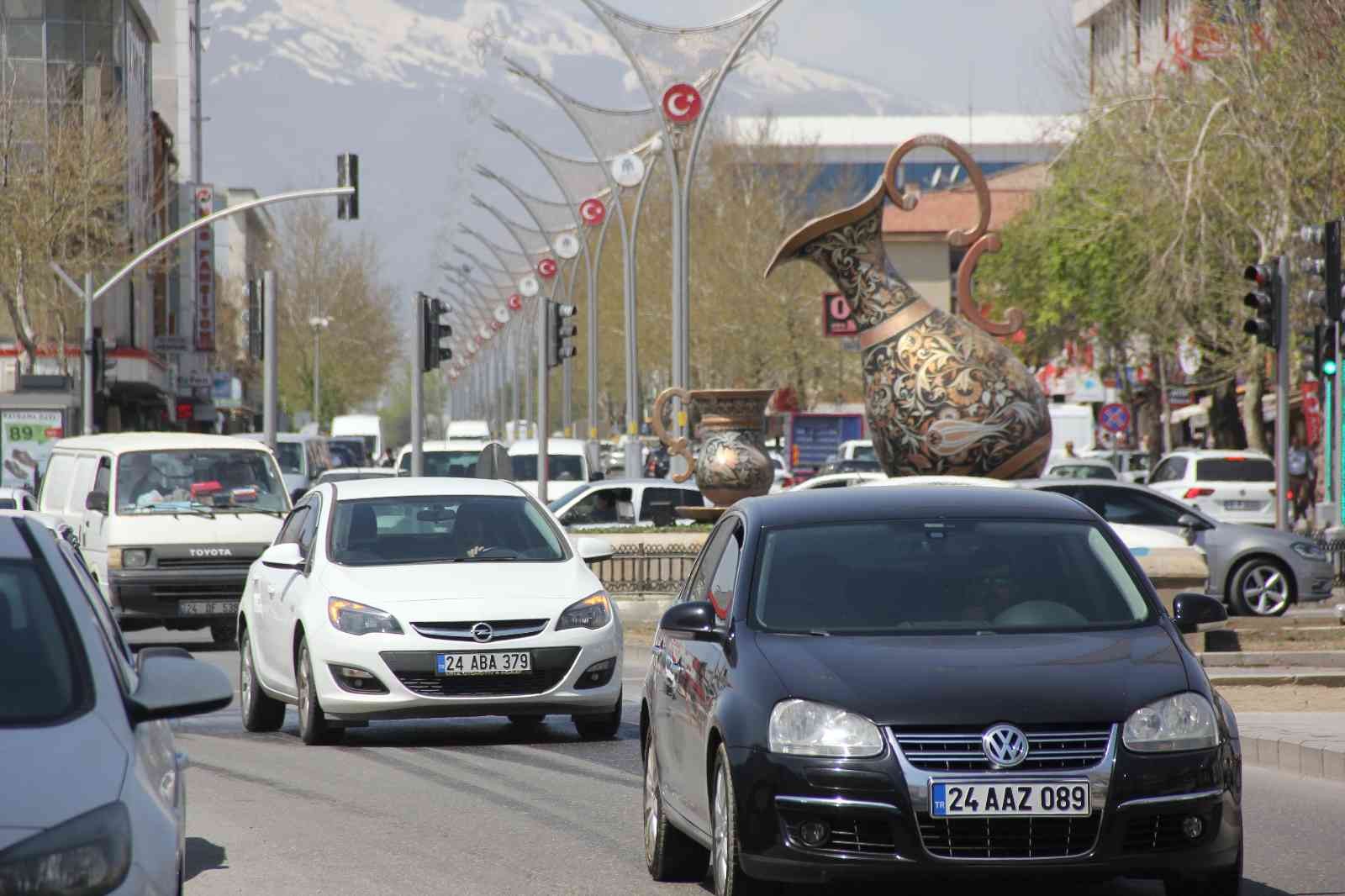 Erzincanda Trafiğe Kayıtlı Araç Sayısı 63 Bin 499 Oldu