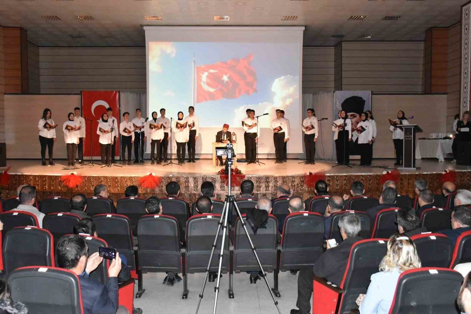 İstiklal Marşının Kabulü Ve Mehmet Akif Ersoyu Anma Günü Programı Düzenlendi